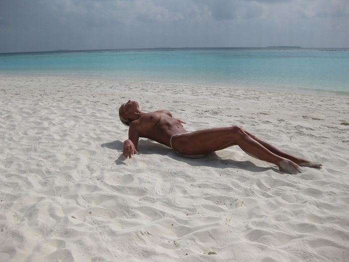 Голая Анастасия Волочкова на Мальдивах