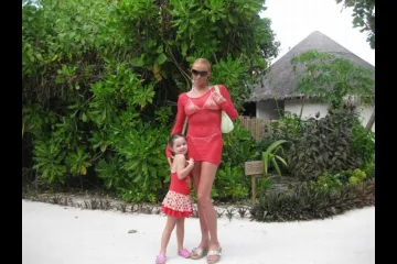 Фотосессия Голая Анастасия Волочкова на Мальдивах