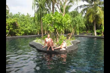 Фотосессия Голая Анастасия Волочкова на Мальдивах