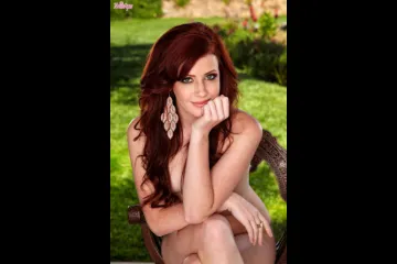 Фотосессия Маленькая грудь и классная попка