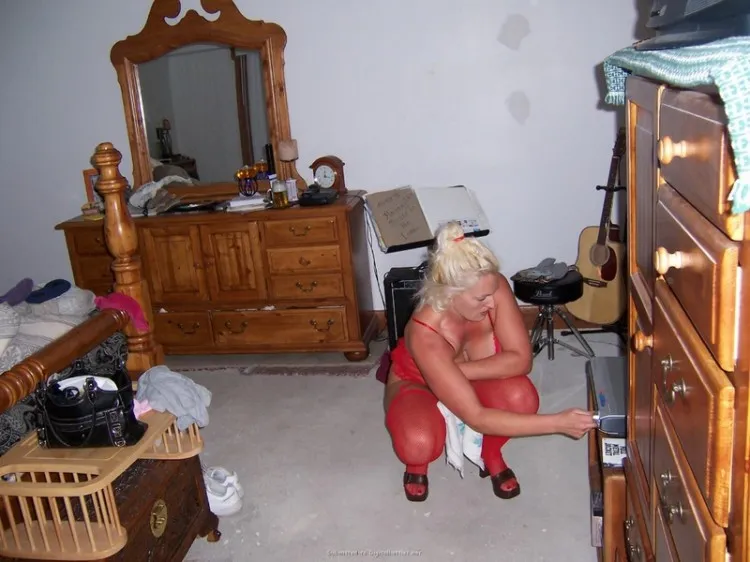 Фотосессия Домашка зрелой потаскухи