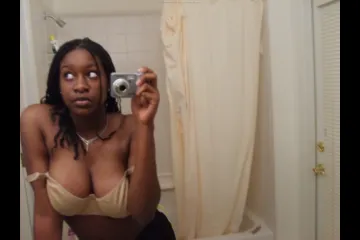 Фотосессия Эротика грудастой негритянки