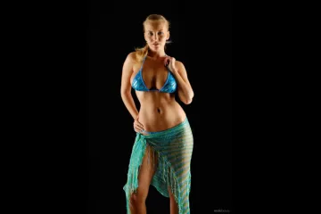 Фотосессия Грудастая потаскушка