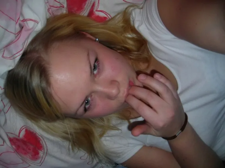 Фотосессия Фоткает сама себя