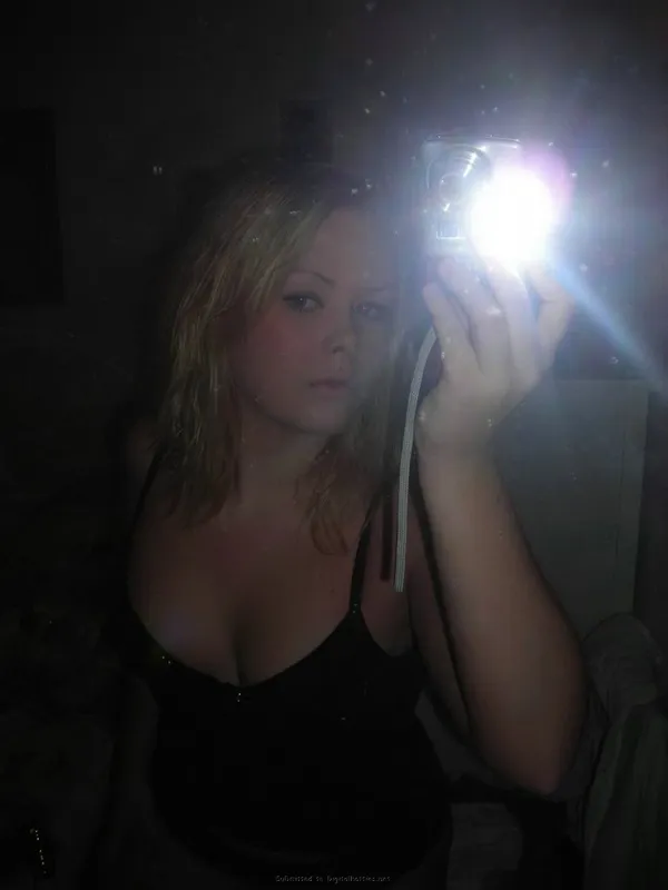 Фотосессия Фоткает сама себя