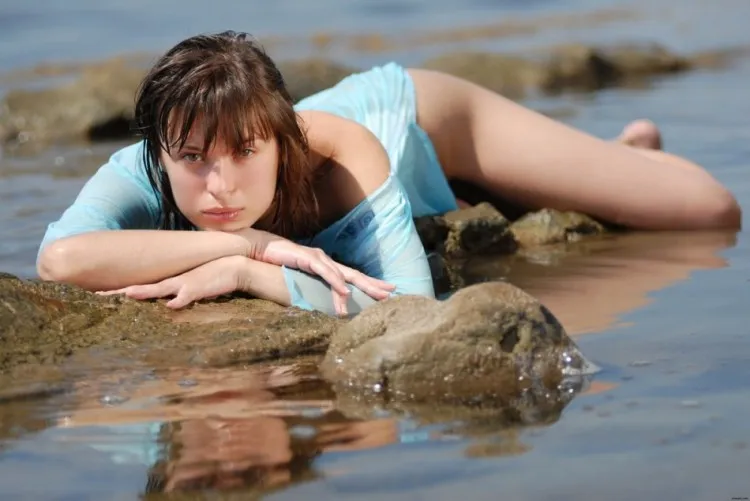 Фотосессия Девочка купается