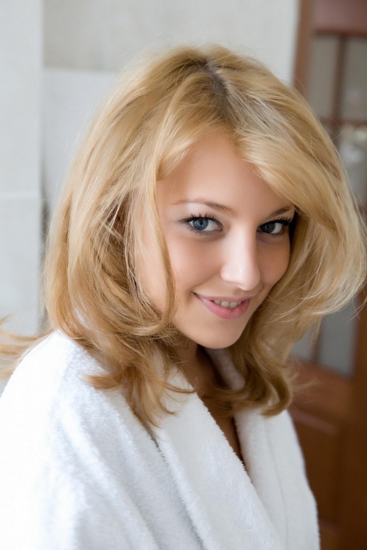 Голубоглазая красавица