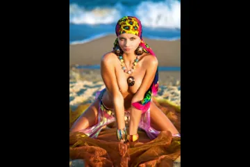 В восточных одеяниях