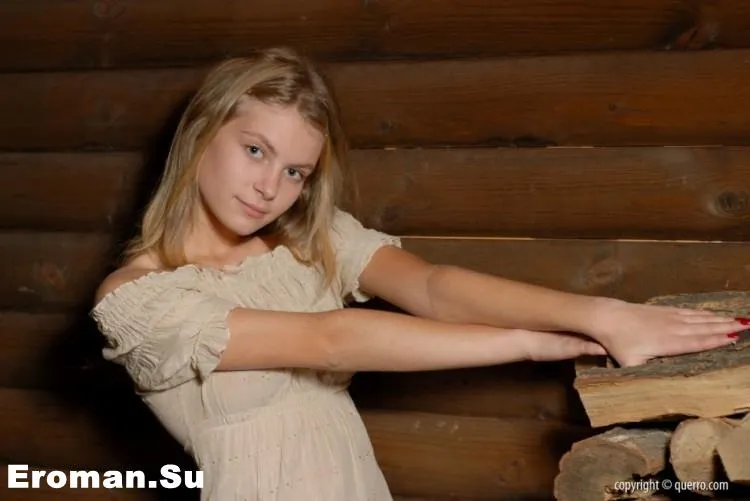 Фотосессия Русская девушка в избушке