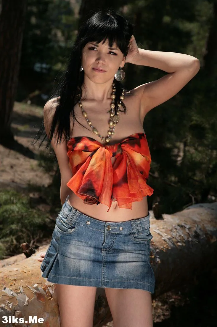 Фотосессия Брюнетка на природе