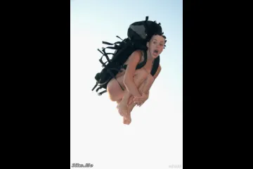 Фотосессия Голая туристка