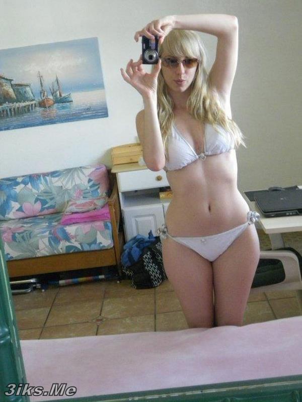 Домашний архив блондинки