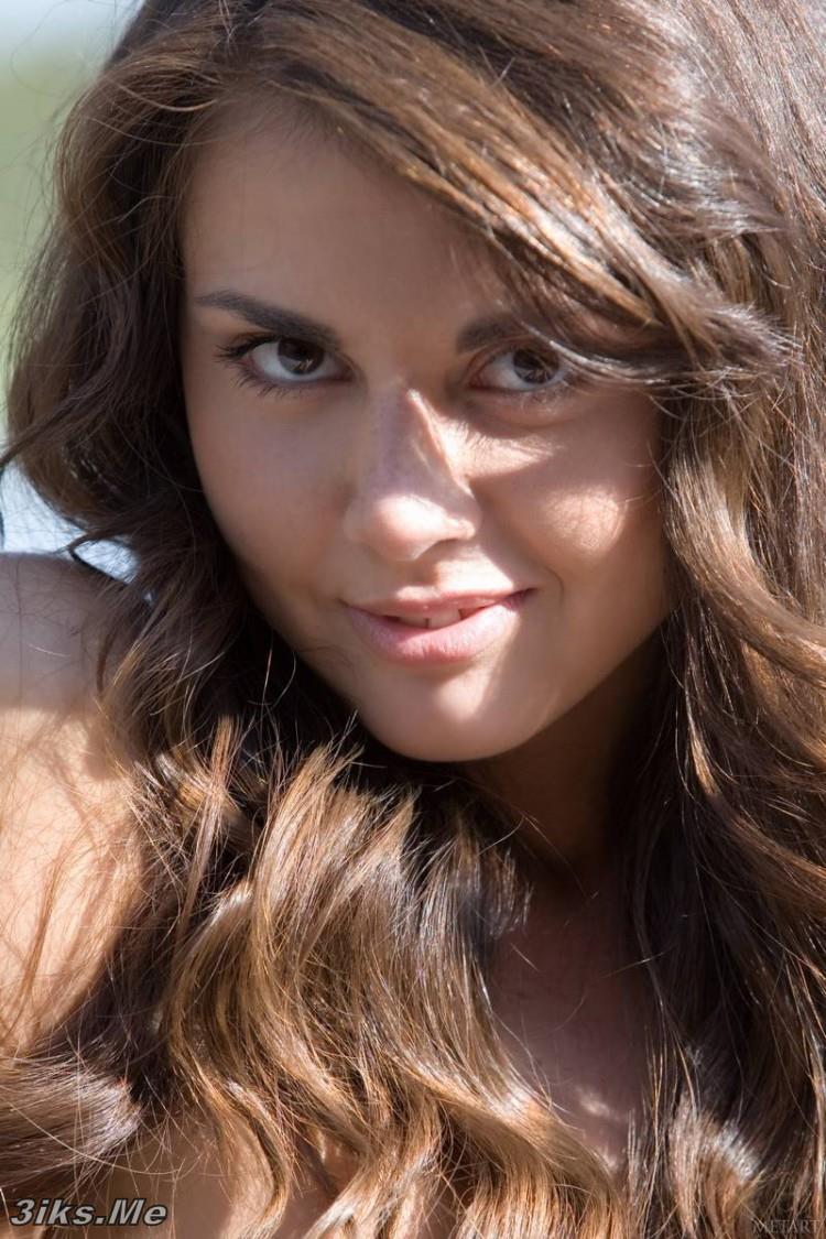 Сногшибательная красотка в деревне