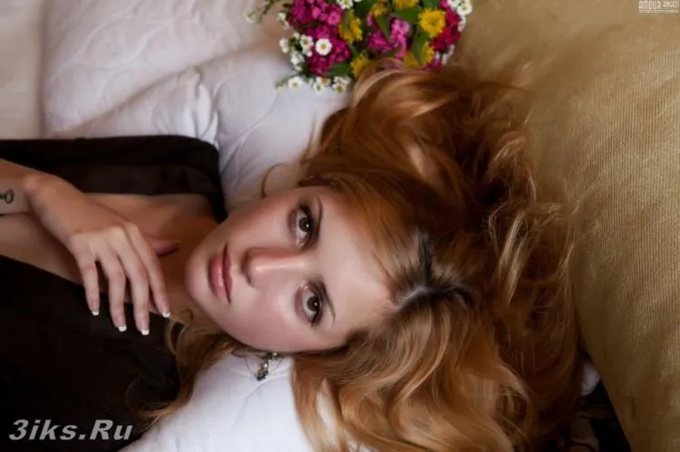 Фотосессия Чувственная девушка в чулочках