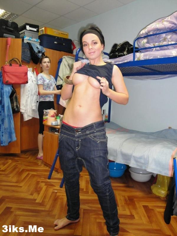 Домашнее от горячей брюнетки