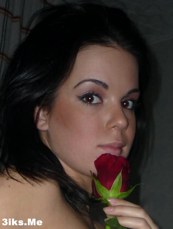 Домашнее от горячей брюнетки