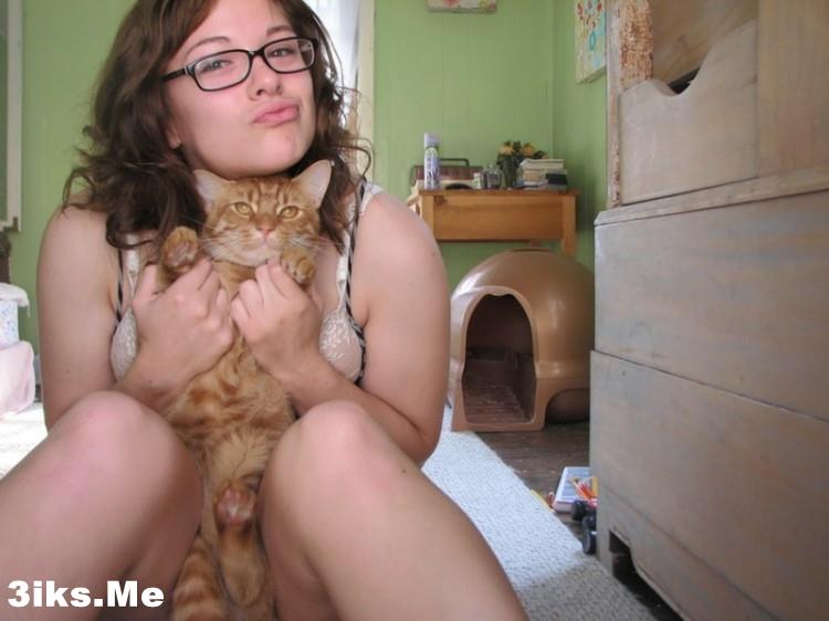 Домашнее от сиськастой фары