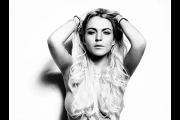 Фотосессия Обнажённая звезда Линдси Лохан