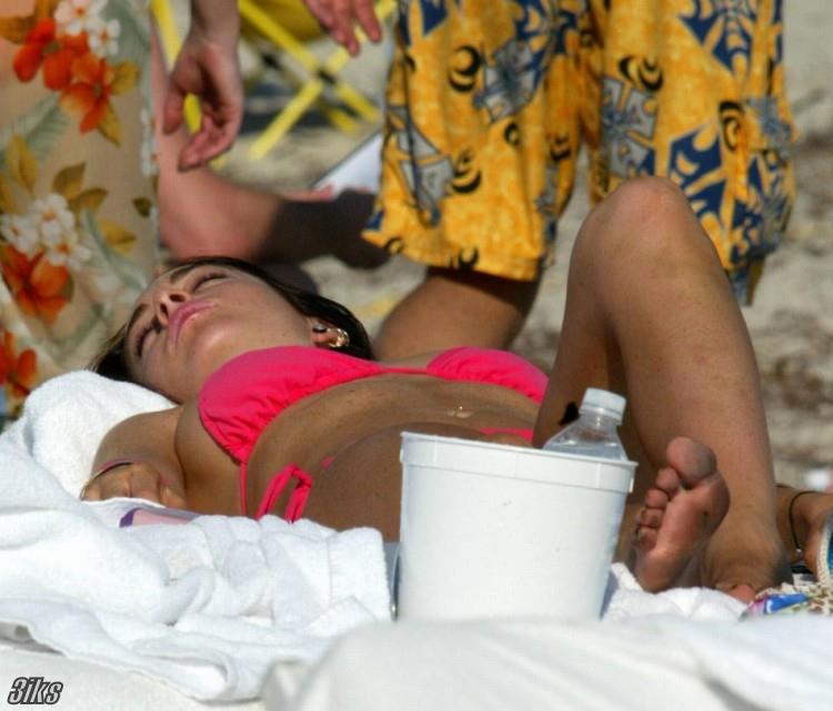 Линдси Лохан в одежде и без