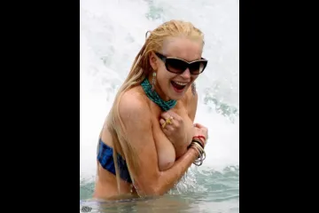 Фотосессия Линдси Лохан в одежде и без