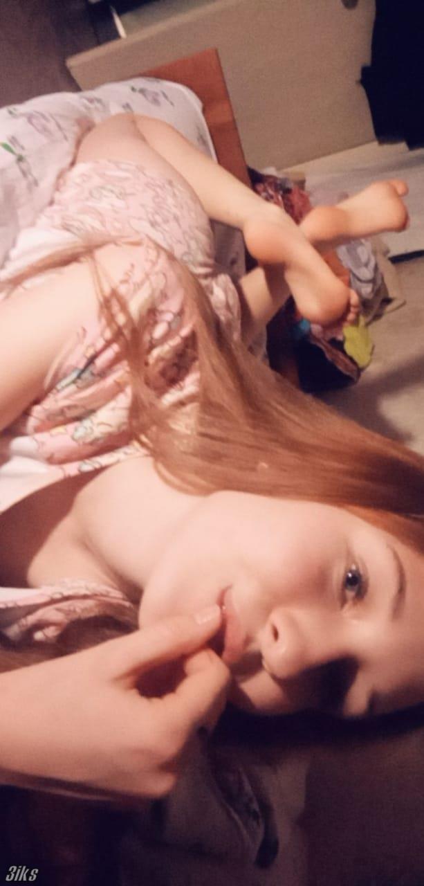 Молоденькая сосочка(18 лет)