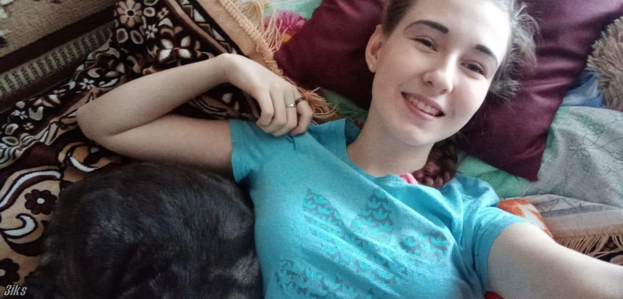 Молоденькая сосочка(18 лет)