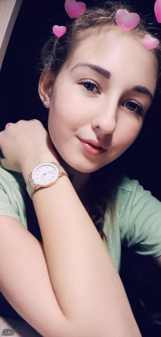 Молоденькая сосочка(18 лет)