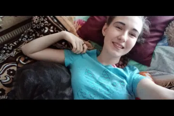 Молоденькая сосочка(18 лет)