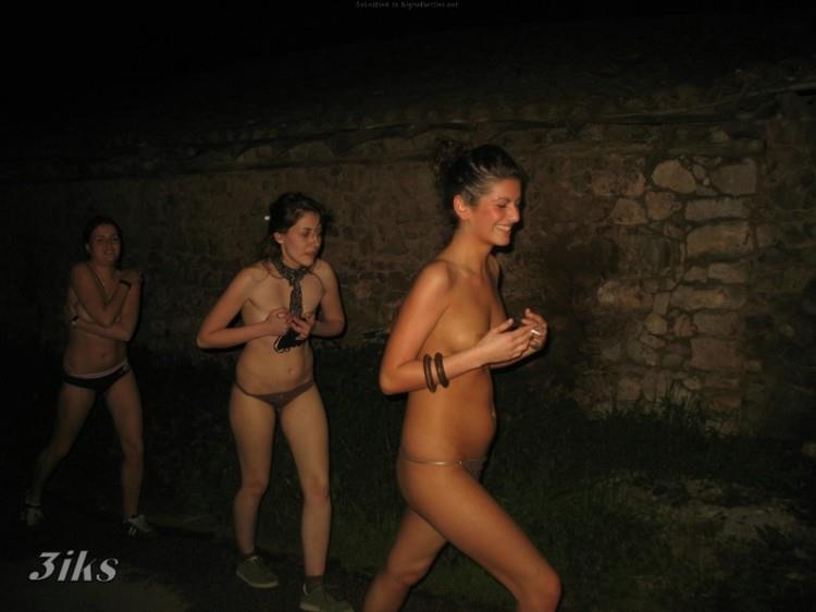 Молодёжь развлекается