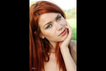 Рыжая красавица за городом-27