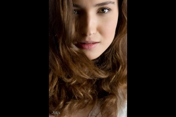 Нежная девушка в белых чулочках-8