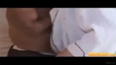 Азиаточка с карликом