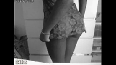 Порно gif Показывает попку