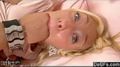 Рука во рту